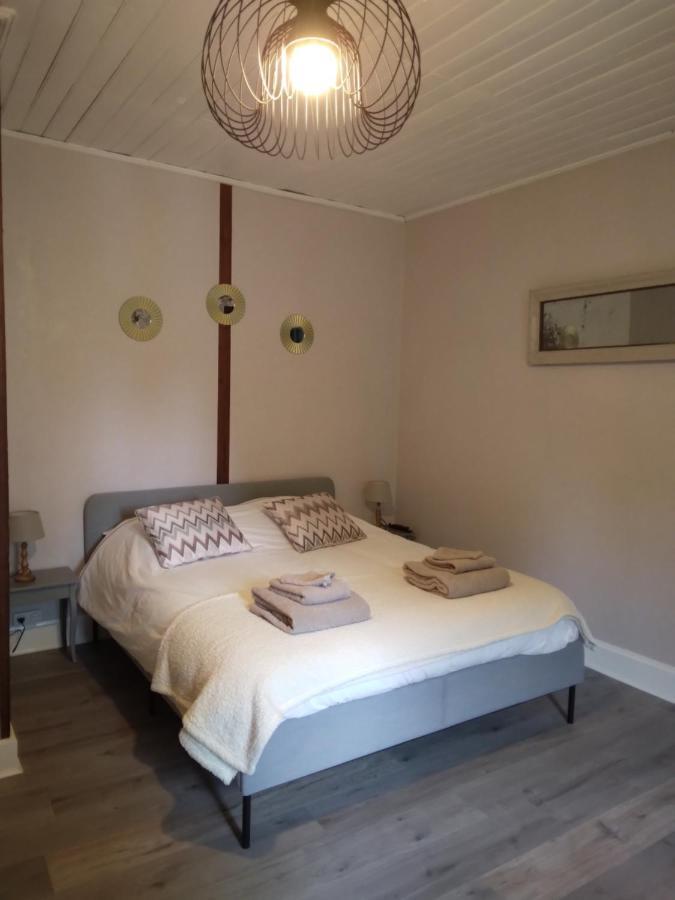 Domaine De Marchal - Et Table D'hotes Bed & Breakfast
